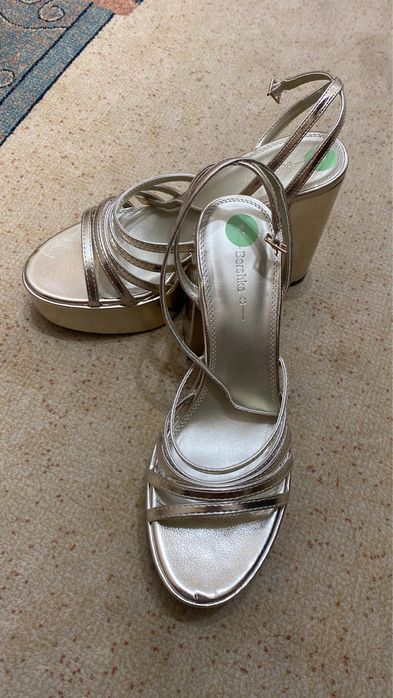 Bershka босоножки