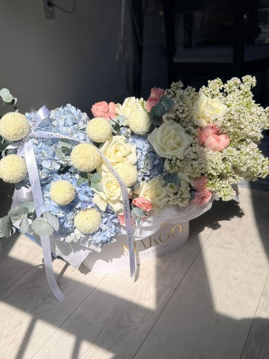 Роза пионы гортензи букет