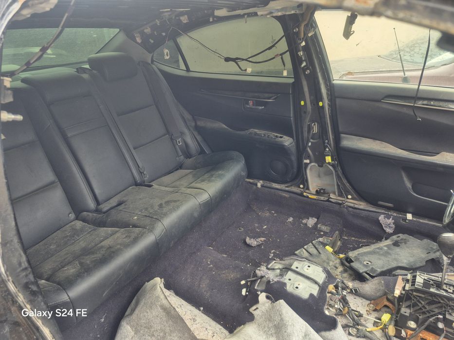 Лексус ес 250 на запчасть