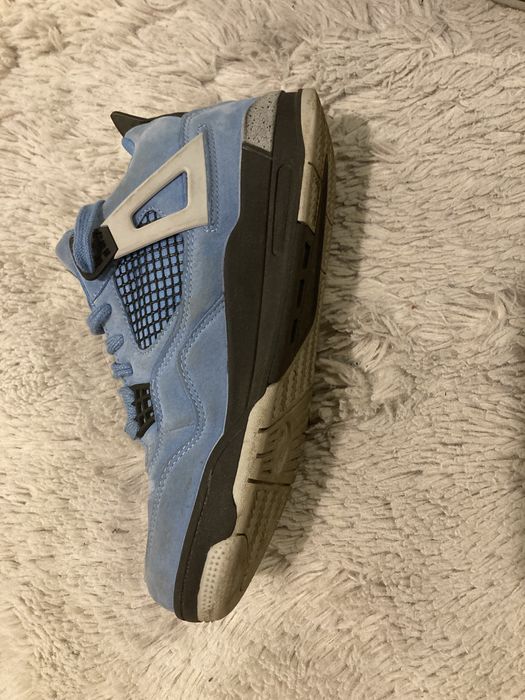 Jordan 4 University Blue – перфектно състояние 39-ти размер