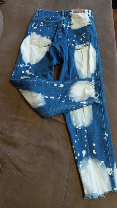 Женски дънки на BARK