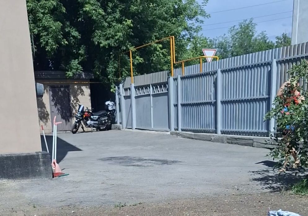 Продам двухэтажный дом
