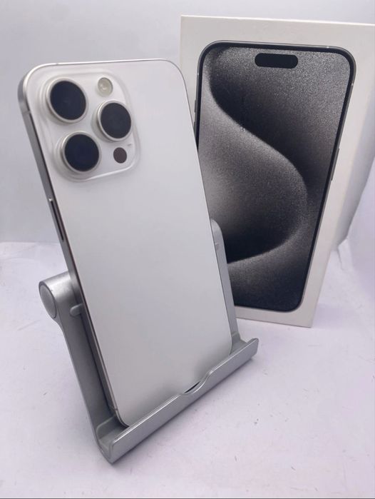 iPhone 15 pro max white titanium 256 gb Neverlock