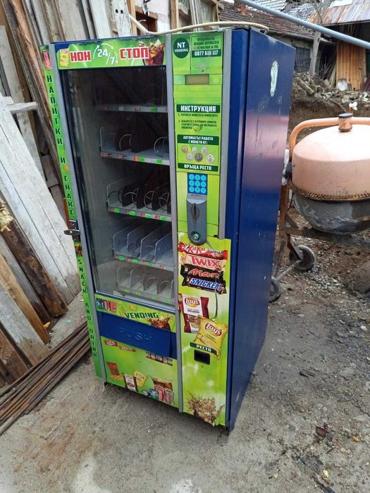 Продавам Вендинг машина