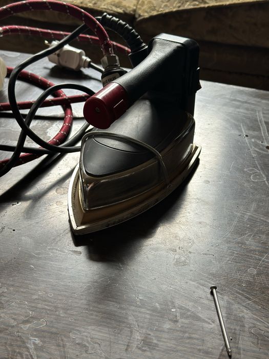 Промышленная швейная машинка