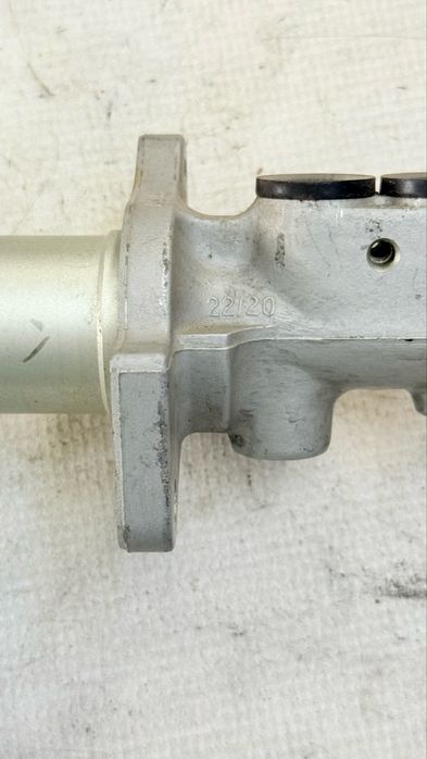 Централна спирачна помпа БМВ