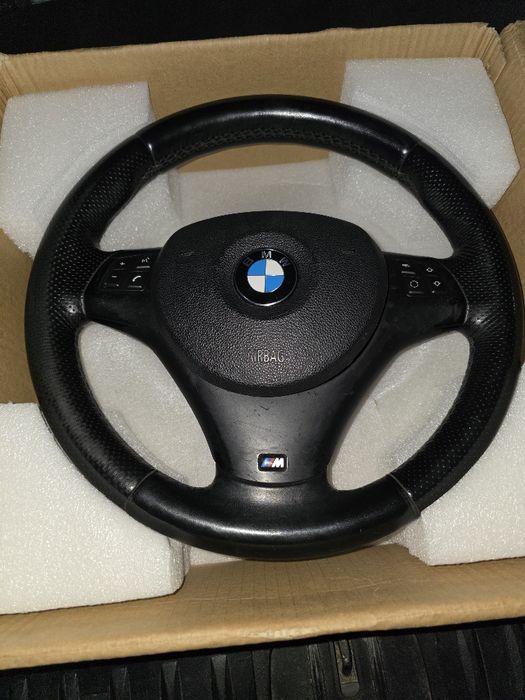 Volan BMW E90/E91/E92/E93 M packet