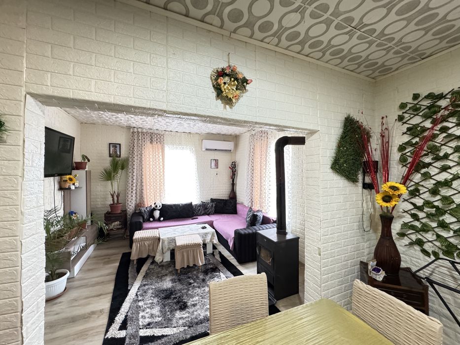 Продава къща в с. Александрово, общ. Павел баня