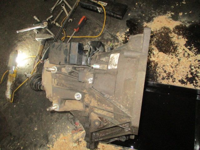 Cutie viteze Ford Focus 1 motor 1,4 benzina 16 valve an 1998-2004