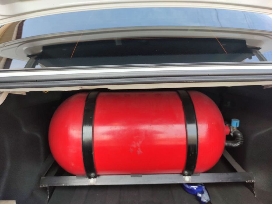 Автомобиль