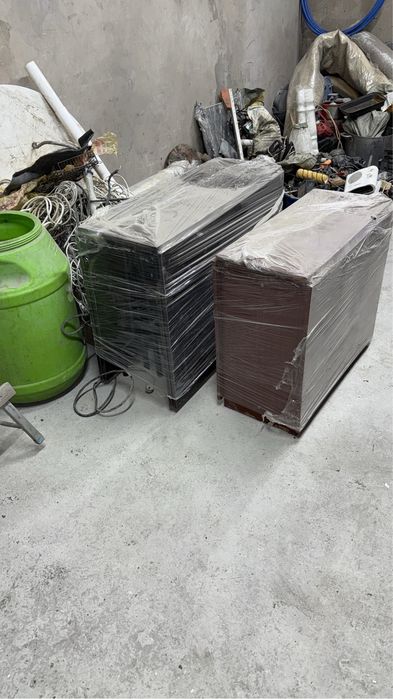 Раскладной стол, 2 штуки.