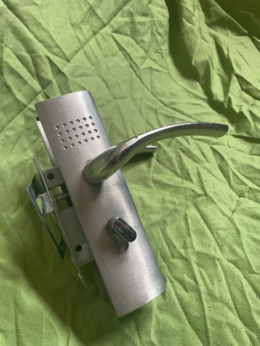 Yale de diferite tipuri