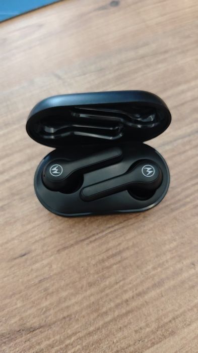 Слушалки тапи хендсфри moto buds 085