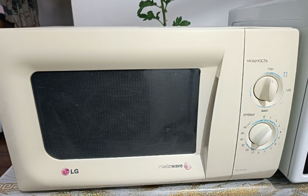 Микроволновка бу в отличном состоянии