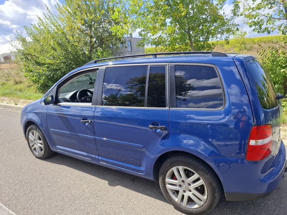 VOLKSWAGEN Touran 2005 — imagine 3