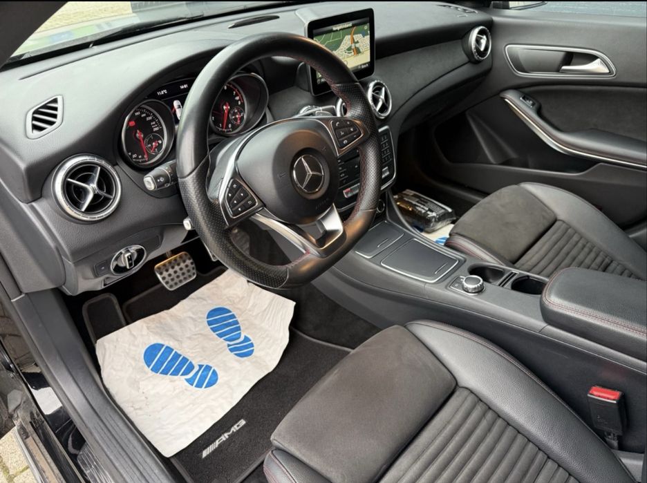 Interior complet CLA C117 W117 AMG Scaune Bancheta Fete usi cotiera