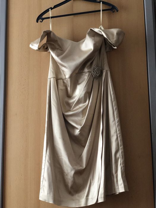 Красивые платья,тёплая куртка