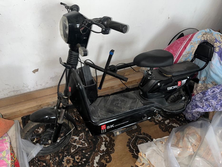 скутер sk8 бушный