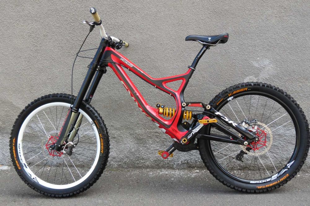 Bicicleta Downhill Specialized