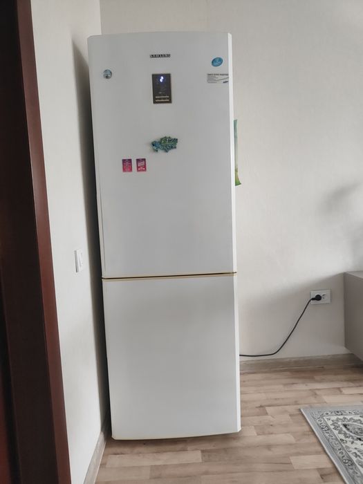 Продам холодильник SAMSUNG