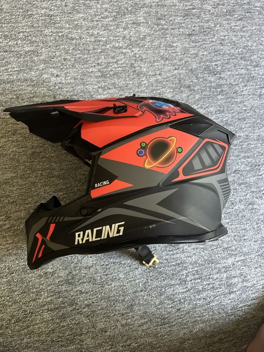 Vand casca enduro