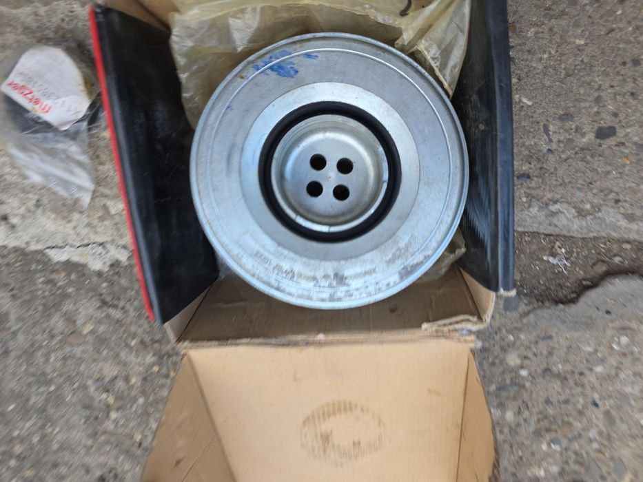 Fulie vibrochen BMW Metzger 6400091 – Nouă, în cutie – OEM 11237619245