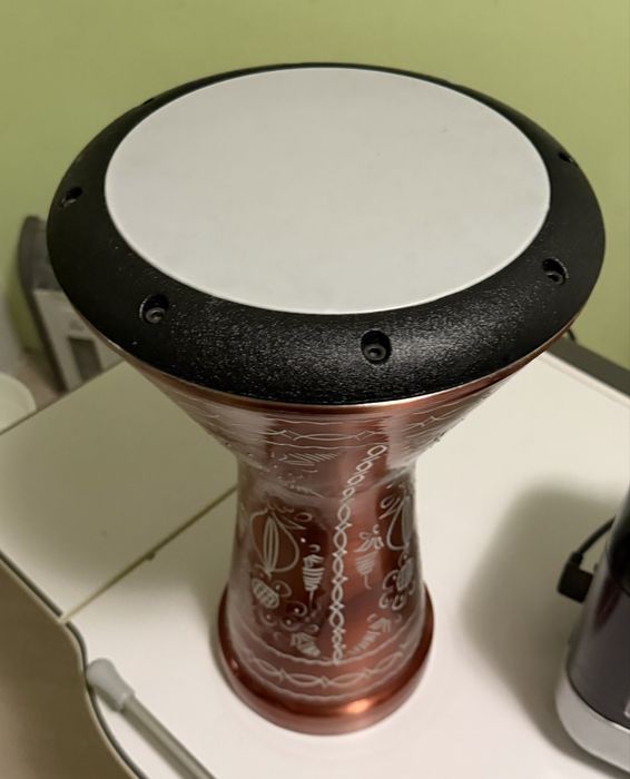 Тарамбука нова, в идеално състояние