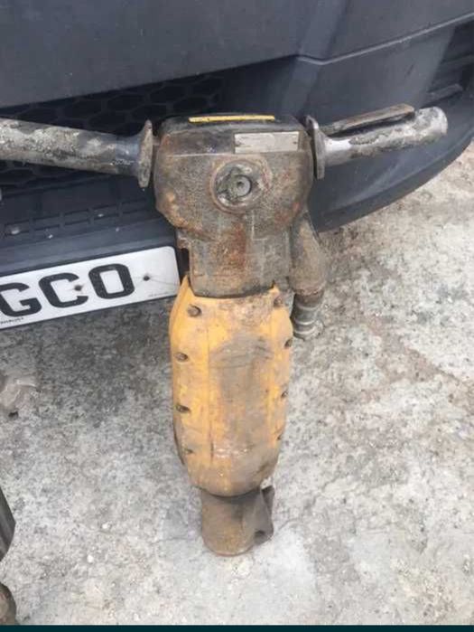 Пневматичен къртач