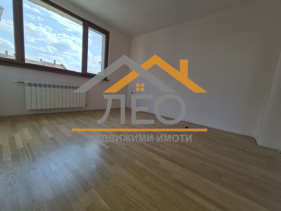 Продава се Тристаен апартамент в Севлиево - 117 кв.м за 1069 €/кв.м - Снимка #7