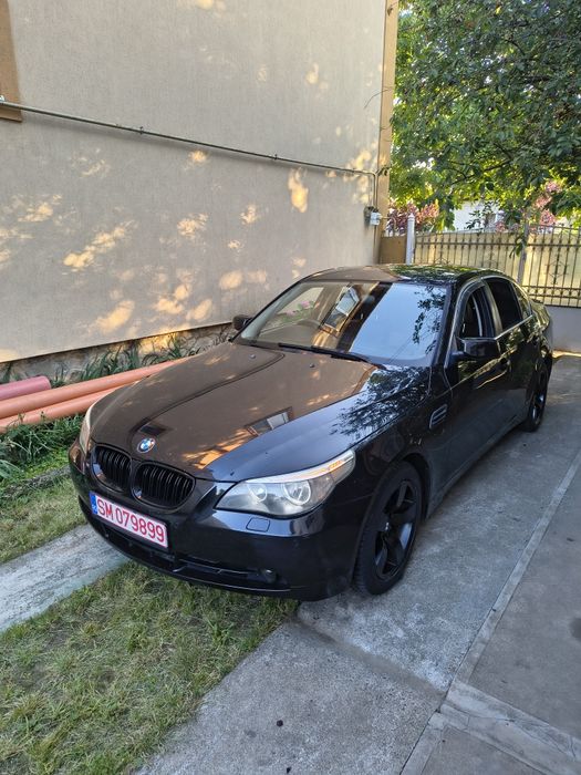 Vând BMW 525d (Anglia)E60 limuzină in 4 uși