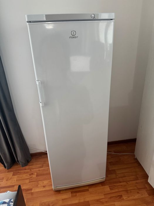 Морозильный шкаф, сломан