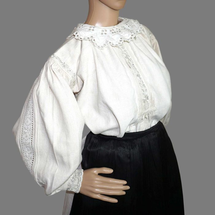 Costum popular vechi din Arad , port popular autentic masura M