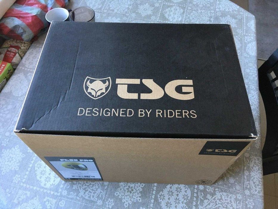 TSG Pass Pro Matt Olive Каска (Размер L)