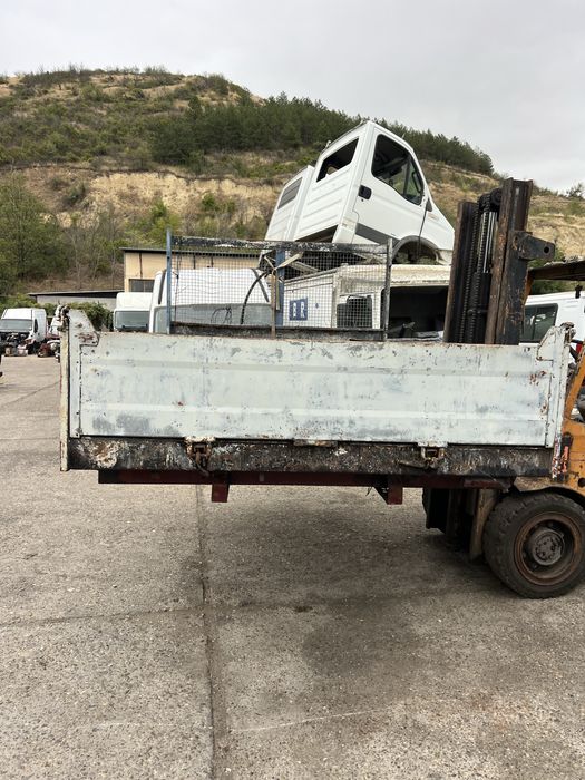 Тристранна Самосвално уредба iveco 3.10-2.00