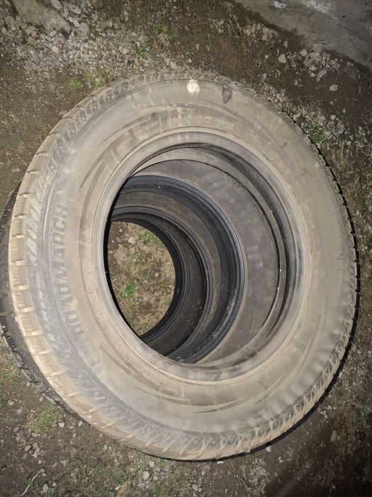 Продам зимние шины на 235,60,17