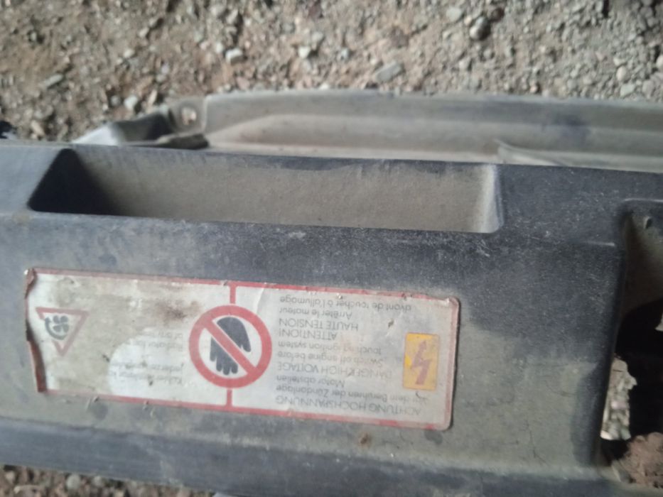 продам телевизор от Ауди А4