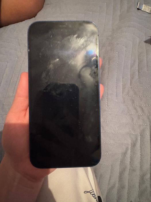 Айфон 12 с коробкой