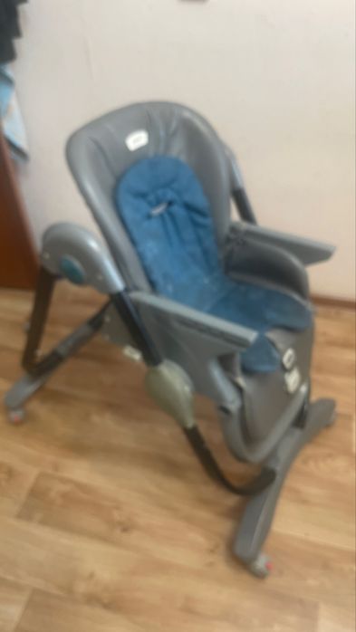 Детский стульчик для кормления