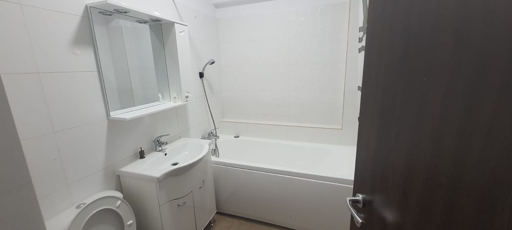 Apartament 2 camere decomandat, mobilat și utilat complet,  parcare