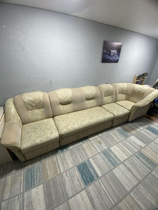 Диван 6ти местный