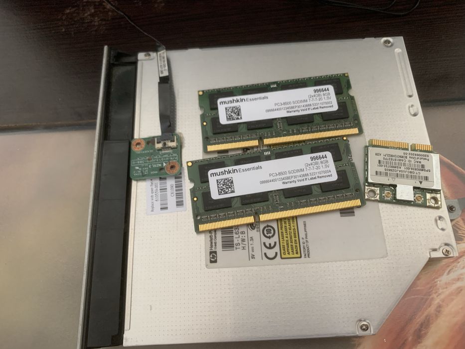 Vand display laptop hp g62 si 8 gb ram 2x4 gb