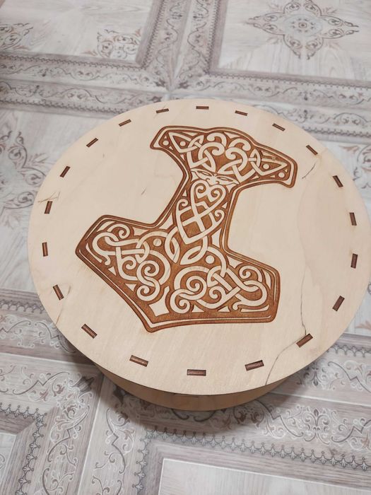 Шкатулка из березы для Рун.