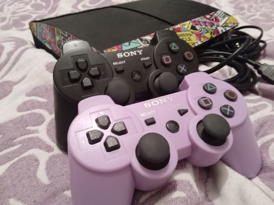 Продам плэйстэйшн 3 супер слим срочно