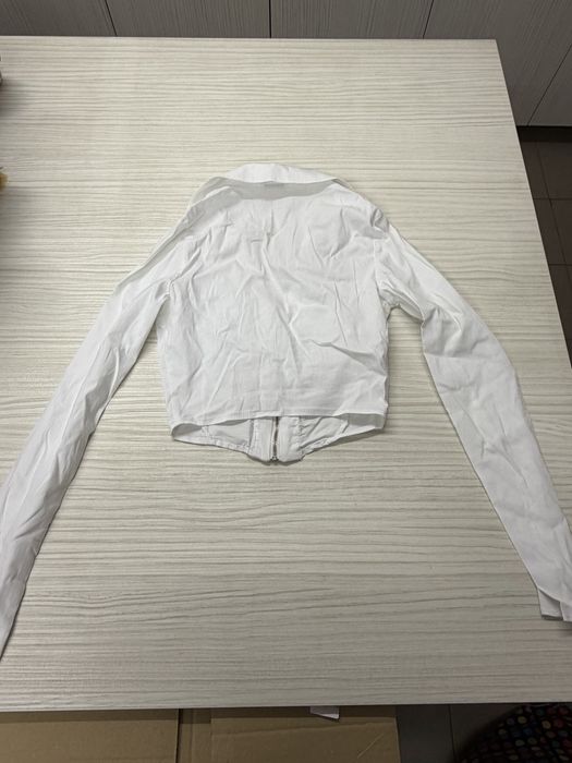 Camasa alba cu fermoar Bershka marimea XS