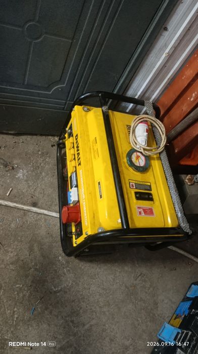 Бензиновый генератор DEWALT DXGN6000, 6 кВт, 220 В