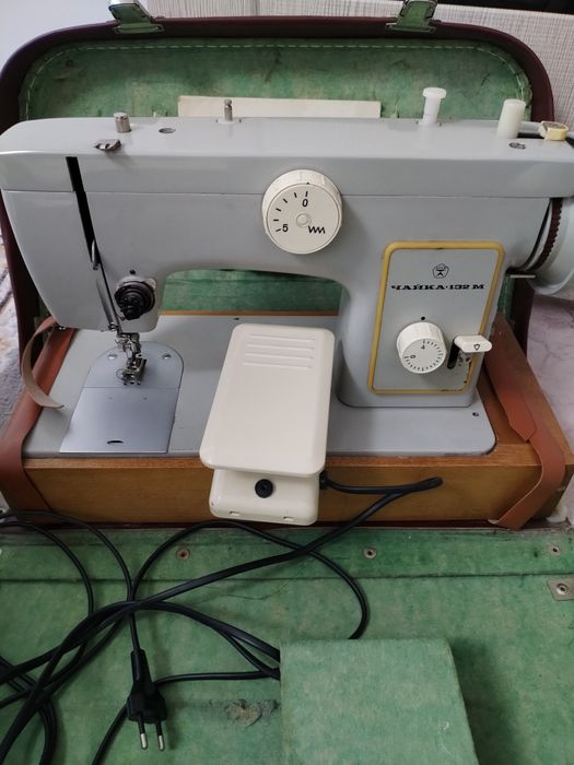 Продается швейная машинка СССР