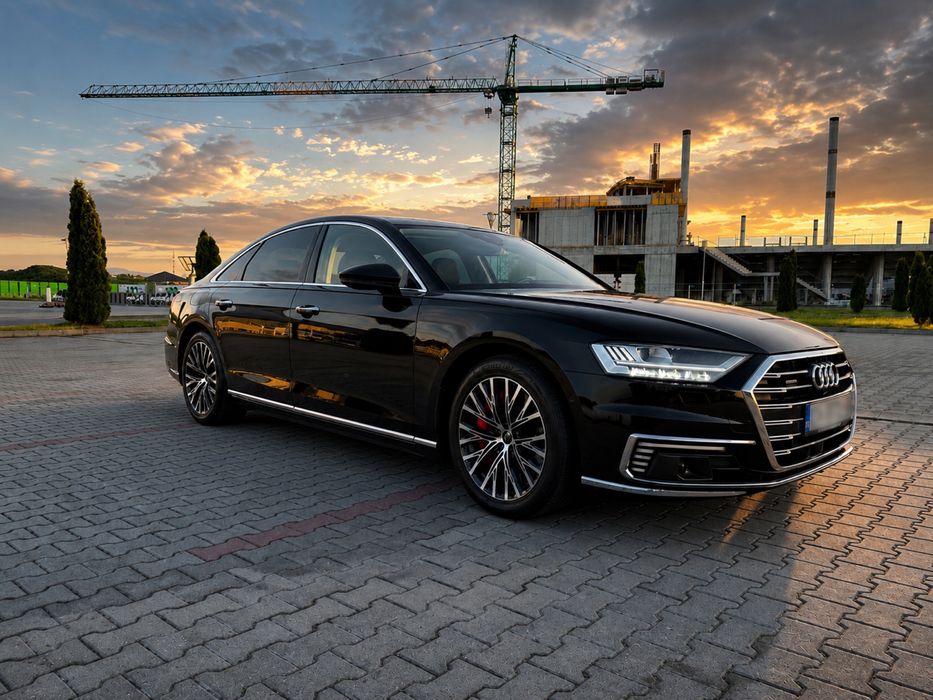 AUDI A8