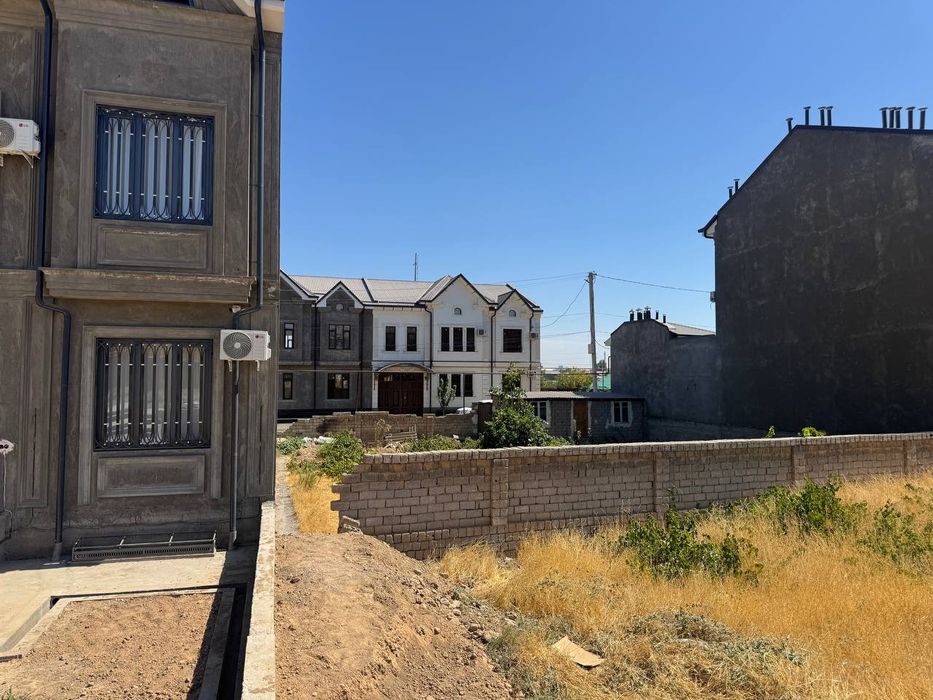 Toshkent tumani qizg'aldoq kochasi yer sotiladi  (orien  jiddah milliy