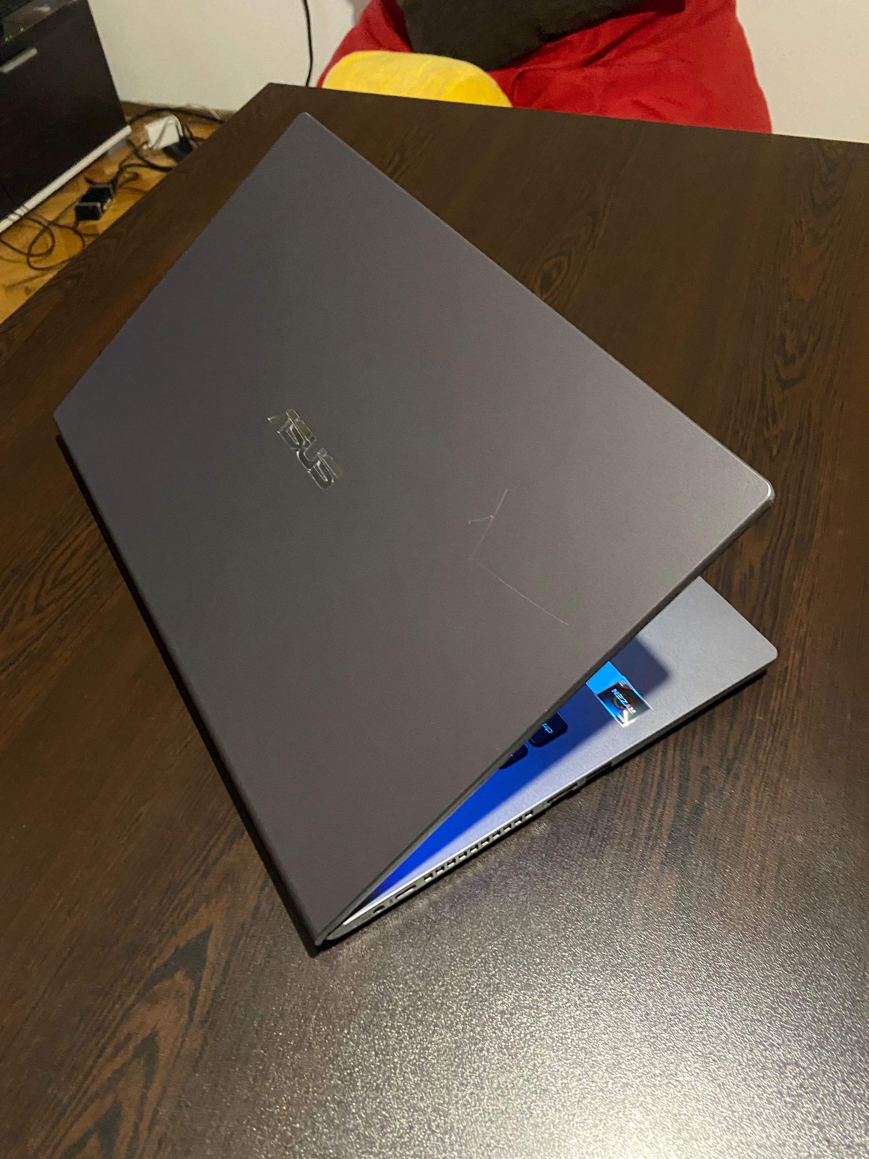 Asus Vivabook 15 Ryzen гр. Хасково Червена стена • OLX.bg