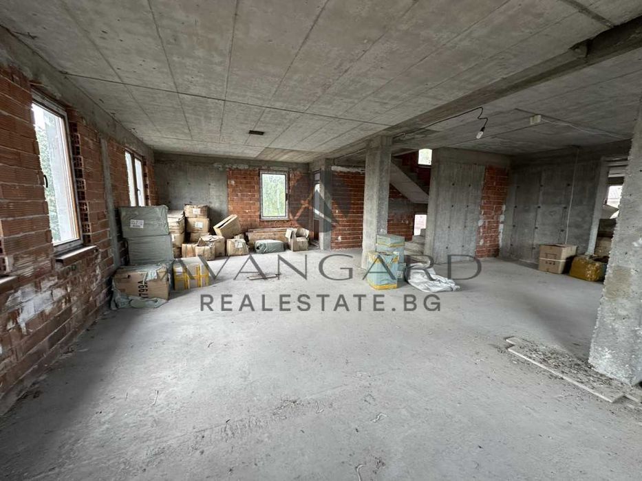 Продава се Къща в с. Царацово, Област Пловдив - 438 кв.м за 953 €/кв.м - Снимка #3